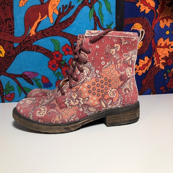 Lucky Brand Combat Boots - Picture 3 of 5